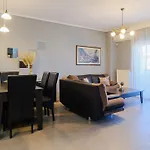 Early Bird 2-Bdrm Apartment, Vesta Philoxenia