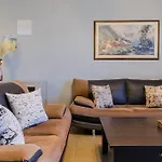 Early Bird 2-Bdrm Apartment, Vesta Philoxenia