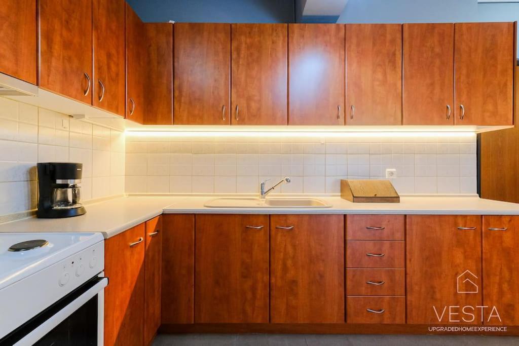 Early Bird 2-bdrm Apartment, Vesta Philoxenia
